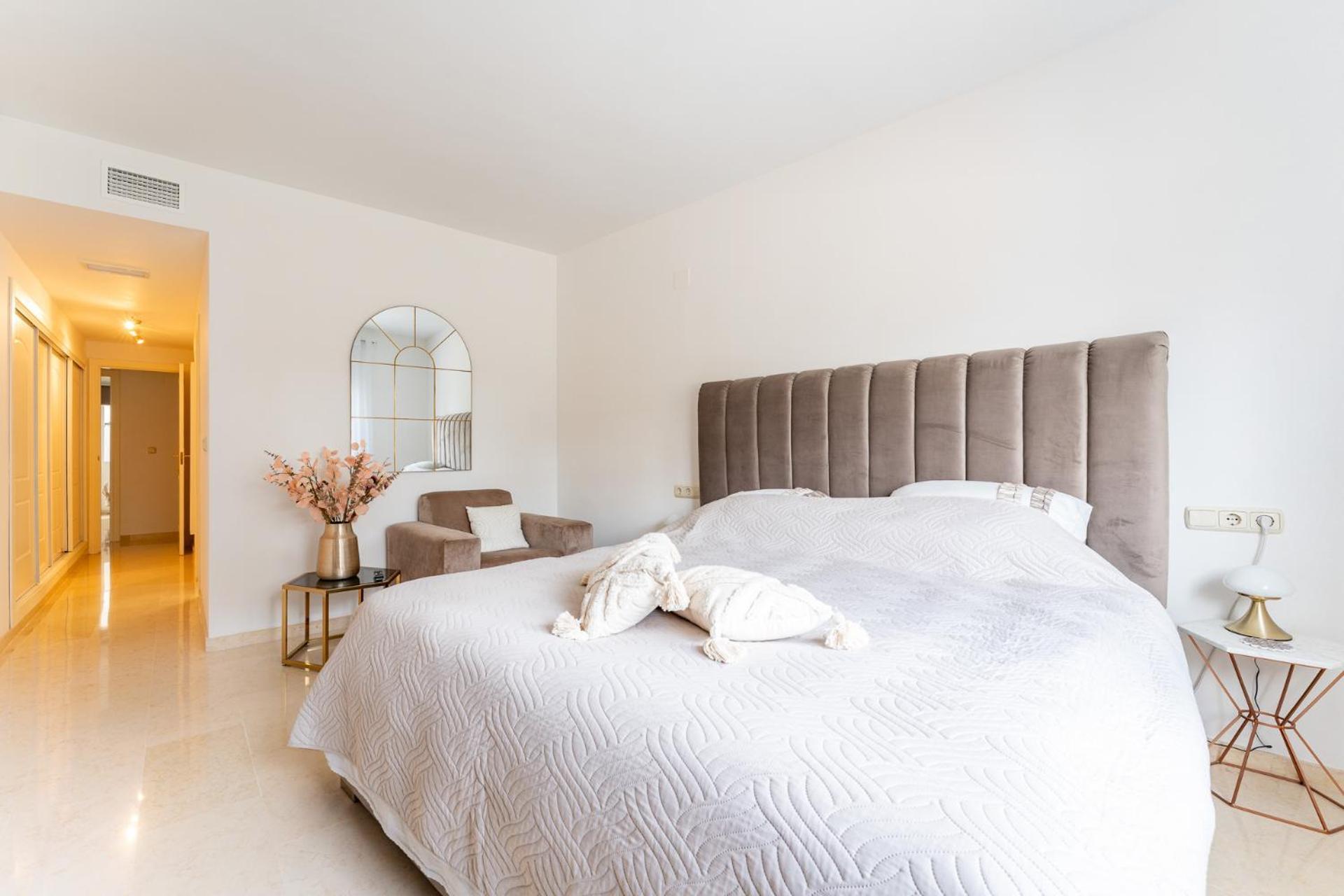 Ct 366 - Faro's Silent Dream In Elviria -